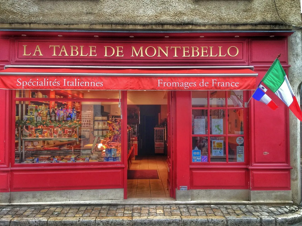 Explore Amboise Galleries Featuring Modern Local Art